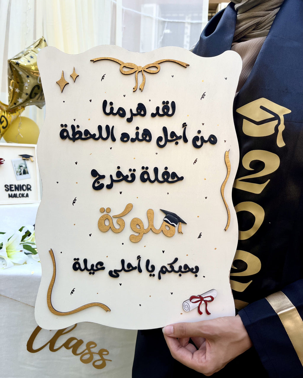 Graduation Stand