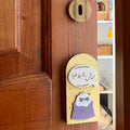 Door Hanger " محدش يخبط عليا"