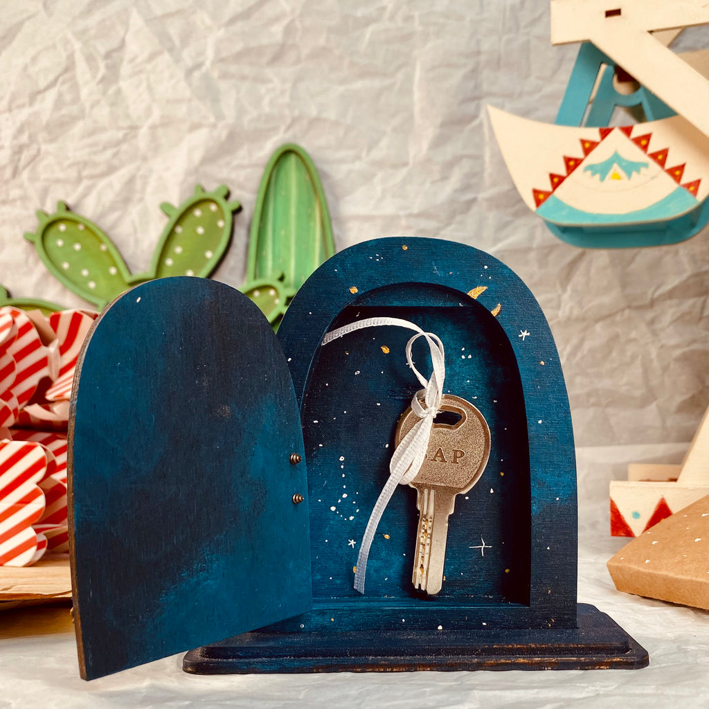 "Home" Keys Box